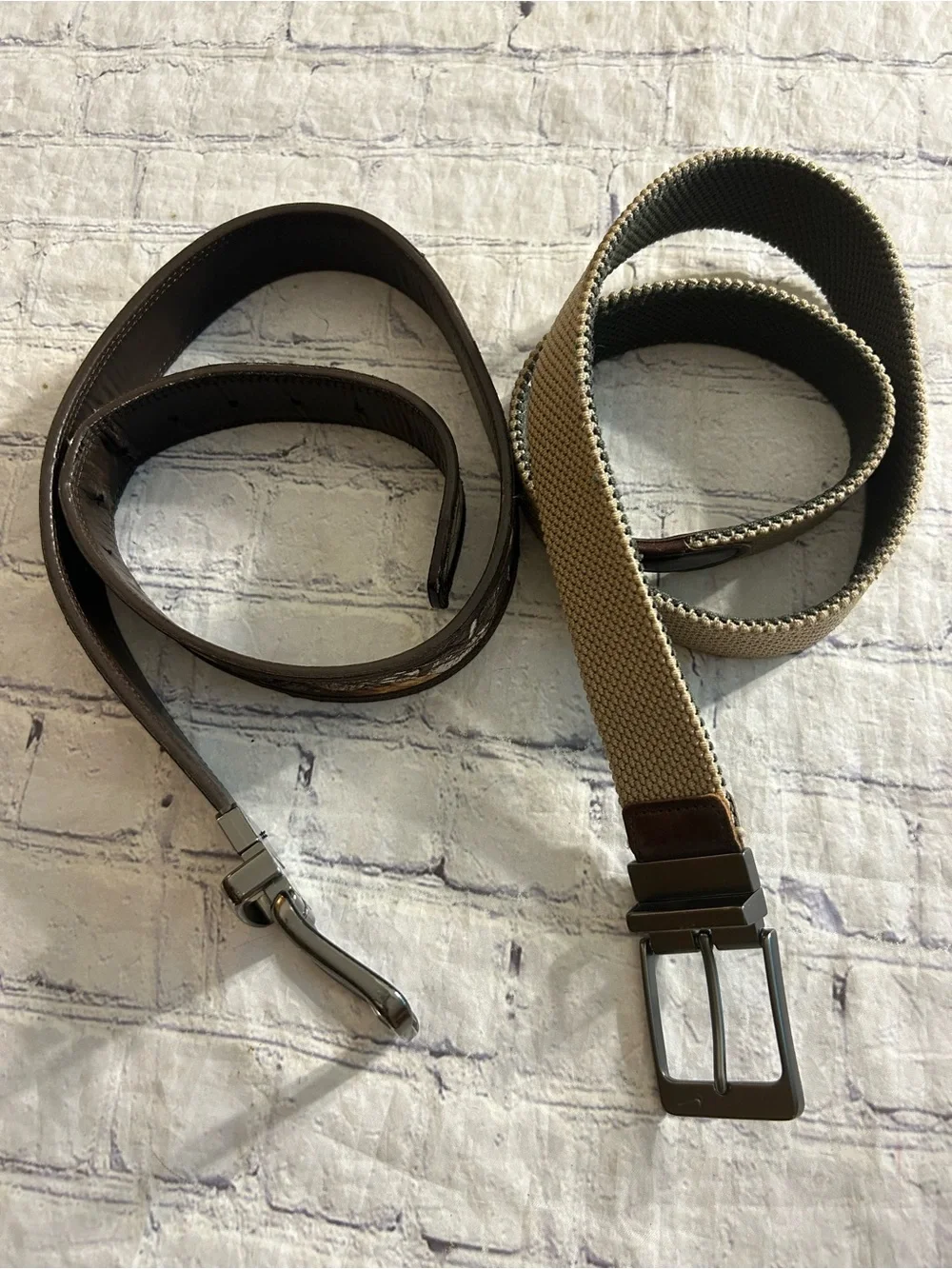 REALTREE VTG REVERSIBLE CAMOUFLAGE AND NIKE TAN GREEN WEBBING REVERSIBLE BELTS